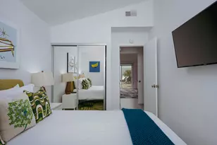 913 Arroyo Vista Dr, Palm Springs, CA 92264 - Photo 23