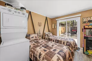918 W Aeroplane Blvd, Big Bear City, CA 92314 - Photo 17