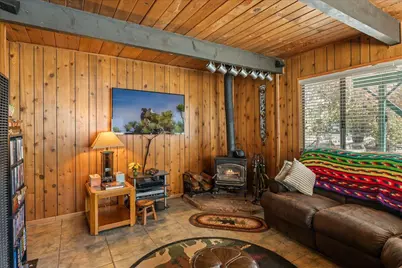 1123 W Aeroplane Boulevard, Big Bear City, CA 92314 - Photo 5
