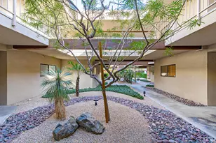 255 S Avenida Caballeros, Palm Springs, CA 92262 - Photo 23