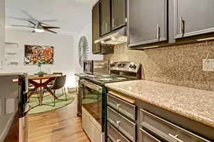 701 Los Felices Cir W, Palm Springs, CA 92262 - Photo 13