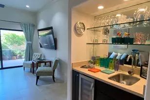 857 E Arenas Rd, Palm Springs, CA 92262 - Photo 9