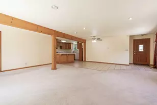 604 E Meadow Ln, Big Bear City, CA 92314 - Photo 9