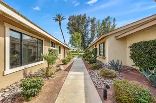 201 Las Lomas, Palm Desert, CA 92260 - Photo 29
