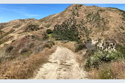 7003 Loma Verde Mountainway, Castaic, CA 91384 - Photo 1