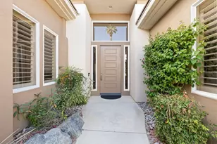 867 Arrowhead Dr, Palm Desert, CA 92211 - Photo 9