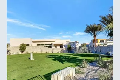 706 Obsidian Loop E, Palm Springs, CA 92264 - Photo 47