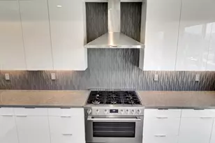 704 Obsidian Loop E, Palm Springs, CA 92264 - Photo 23