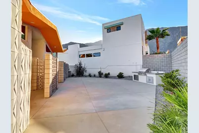 704 Obsidian Loop E, Palm Springs, CA 92264 - Photo 43