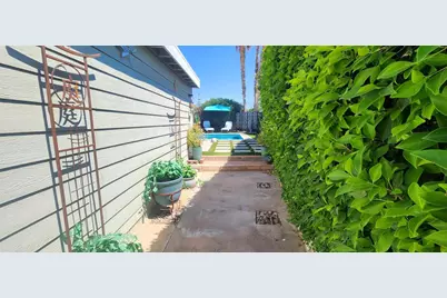 39556 Moronga Canyon Drive, Palm Desert, CA 92260 - Photo 33