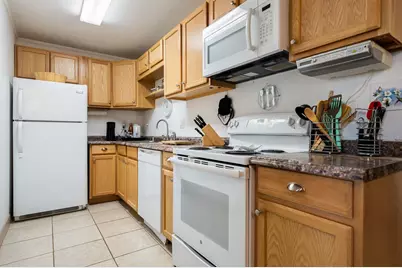 675 N Los Felices Circle W #204, Palm Springs, CA 92262 - Photo 23