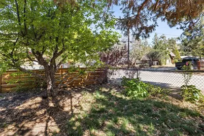 566 Santa Barbara Avenue, Sugarloaf, CA 92386 - Photo 35