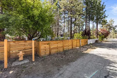 566 Santa Barbara Avenue, Sugarloaf, CA 92386 - Photo 7