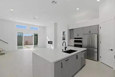41879 Volare Court, Indio, CA 92203 - Photo 9