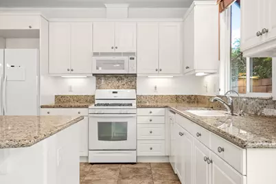 2651 Desert Breeze Way, Palm Springs, CA 92262 - Photo 19