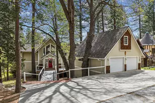 653 Brentwood Dr, Lake Arrowhead, CA 92352 - Photo 1