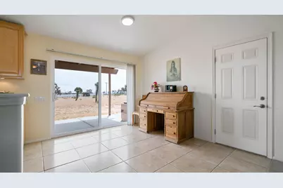 1823 Hilton Avenue, Yucca Valley, CA 92284 - Photo 23