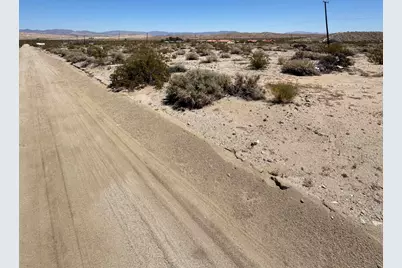 16 Woodward Avenue, 29 Palms, CA 92277 - Photo 3