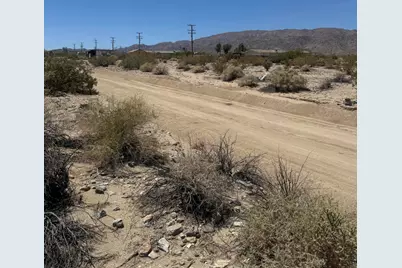 16 Woodward Avenue, 29 Palms, CA 92277 - Photo 11