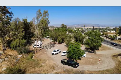 2 W 4th Street, Perris, CA 92570 - Photo 3