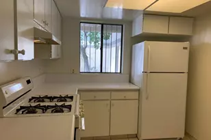 353 E Via Escuela, Palm Springs, CA 92262 - Photo 5