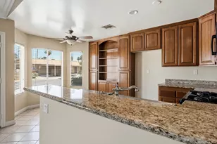 40800 Breezy Pass Rd, Palm Desert, CA 92211 - Photo 9
