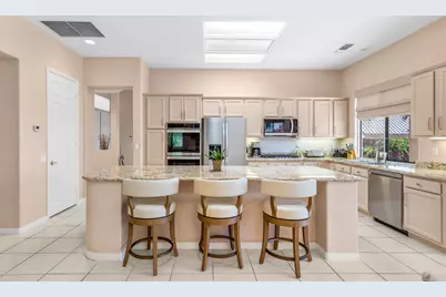 37616 Pineknoll Avenue, Palm Desert, CA 92211 - Photo 23