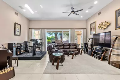 37616 Pineknoll Avenue, Palm Desert, CA 92211 - Photo 9