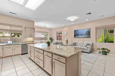 37616 Pineknoll Avenue, Palm Desert, CA 92211 - Photo 21