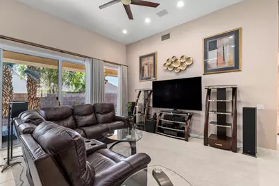 37616 Pineknoll Avenue, Palm Desert, CA 92211 - Photo 11