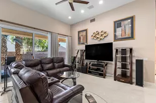 37616 Pineknoll Ave, Palm Desert, CA 92211 - Photo 11