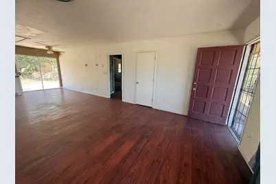 10934 Knobb Avenue, Morongo Valley, CA 92256 - Photo 5