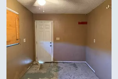 10934 Knobb Avenue, Morongo Valley, CA 92256 - Photo 17