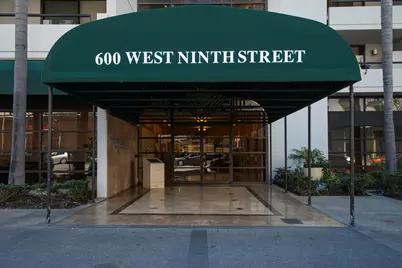 600 W 9th Street #305, Los Angeles, CA 90015 - Photo 13