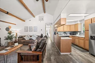 109 E Country Club Blvd, Big Bear City, CA 92314 - Photo 5