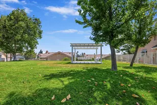 2857 Summer Set Cir, Banning, CA 92220 - Photo 53
