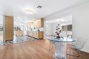 117 Aliso Dr, Palm Springs, CA 92264 - Photo 13