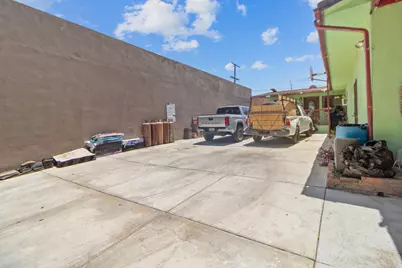 2930 W Florence Avenue W, Los Angeles, CA 90043 - Photo 21