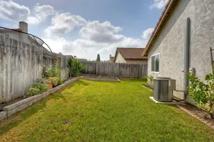 218 Saguaro Pl, Oceanside, CA 92057 - Photo 31