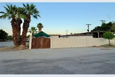 223 Imperial Avenue, Thermal, CA 92274 - Photo 11