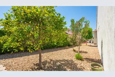 39318 Gleneagles Circle, Palm Desert, CA 92211 - Photo 37