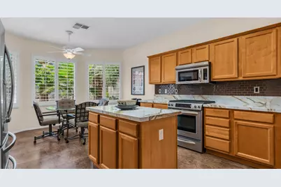 39318 Gleneagles Circle, Palm Desert, CA 92211 - Photo 11