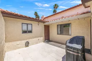 130 Willow Lake Dr, Palm Desert, CA 92260 - Photo 25