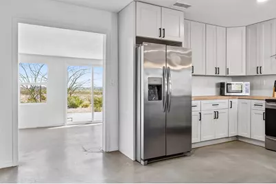 2071 Border Avenue, Joshua Tree, CA 92252 - Photo 19