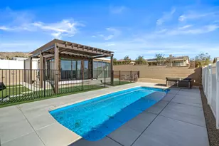 13848 Scenic Crest Cir, Desert Hot Springs, CA 92240 - Photo 21