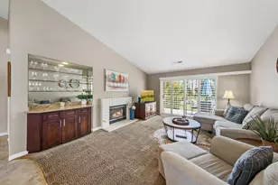 290 Vista Royale Cir W, Palm Desert, CA 92211 - Photo 5