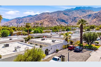 835 E Vista Chino #4, Palm Springs, CA 92262 - Photo 3