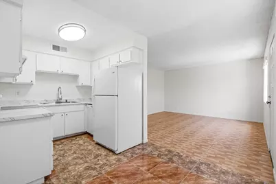 835 E Vista Chino #4, Palm Springs, CA 92262 - Photo 11