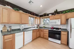 1047 Butte Ave, Big Bear City, CA 92314 - Photo 11