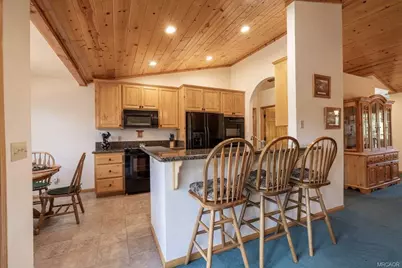 379 Fawntrail Place, Big Bear Lake, CA 92315 - Photo 7